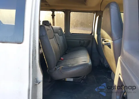 2008 Chevrolet Express Ls z USA, uszkodzony, nr VIN 1GAHG39K481195913